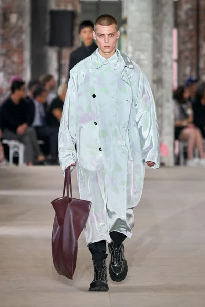 Look 33